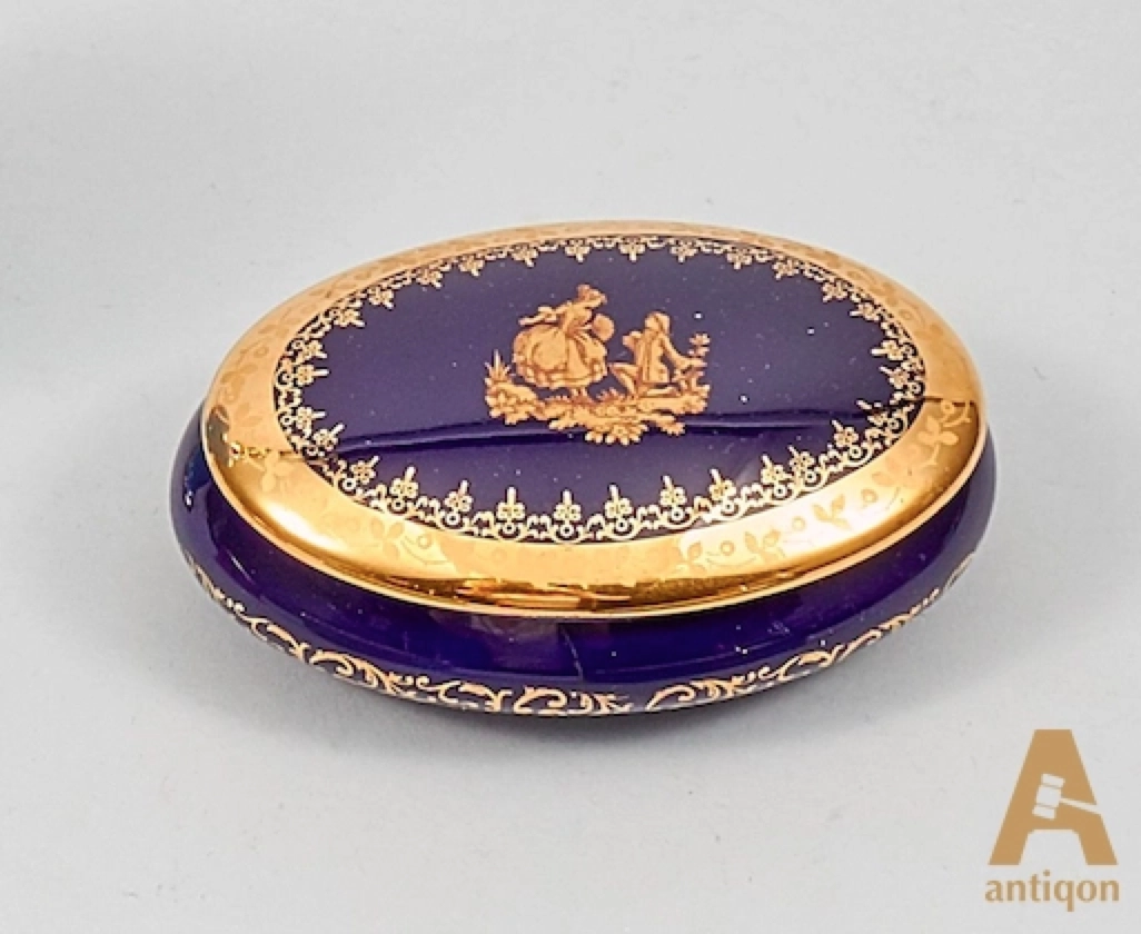 Oval porcelain box Limoges