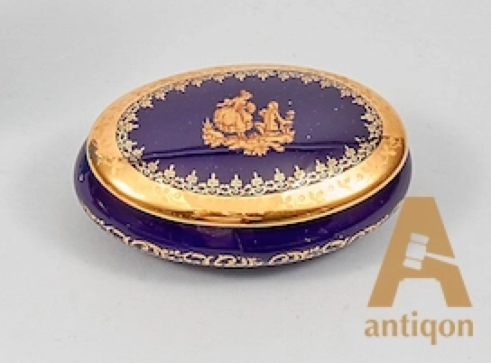 Oval porcelain box Limoges