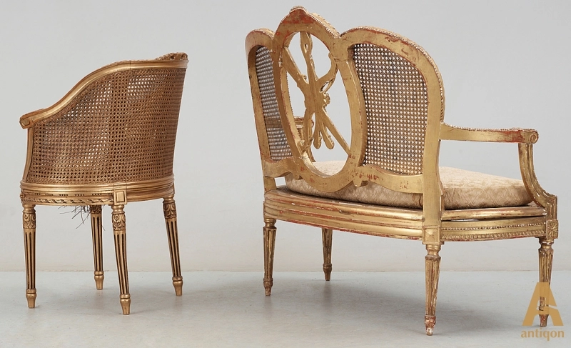 Furniture set