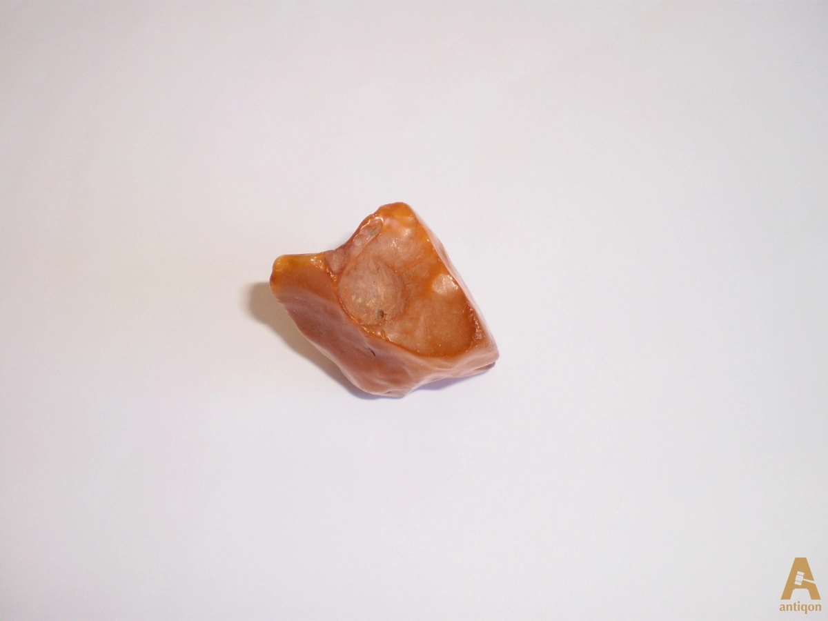 Antique amber