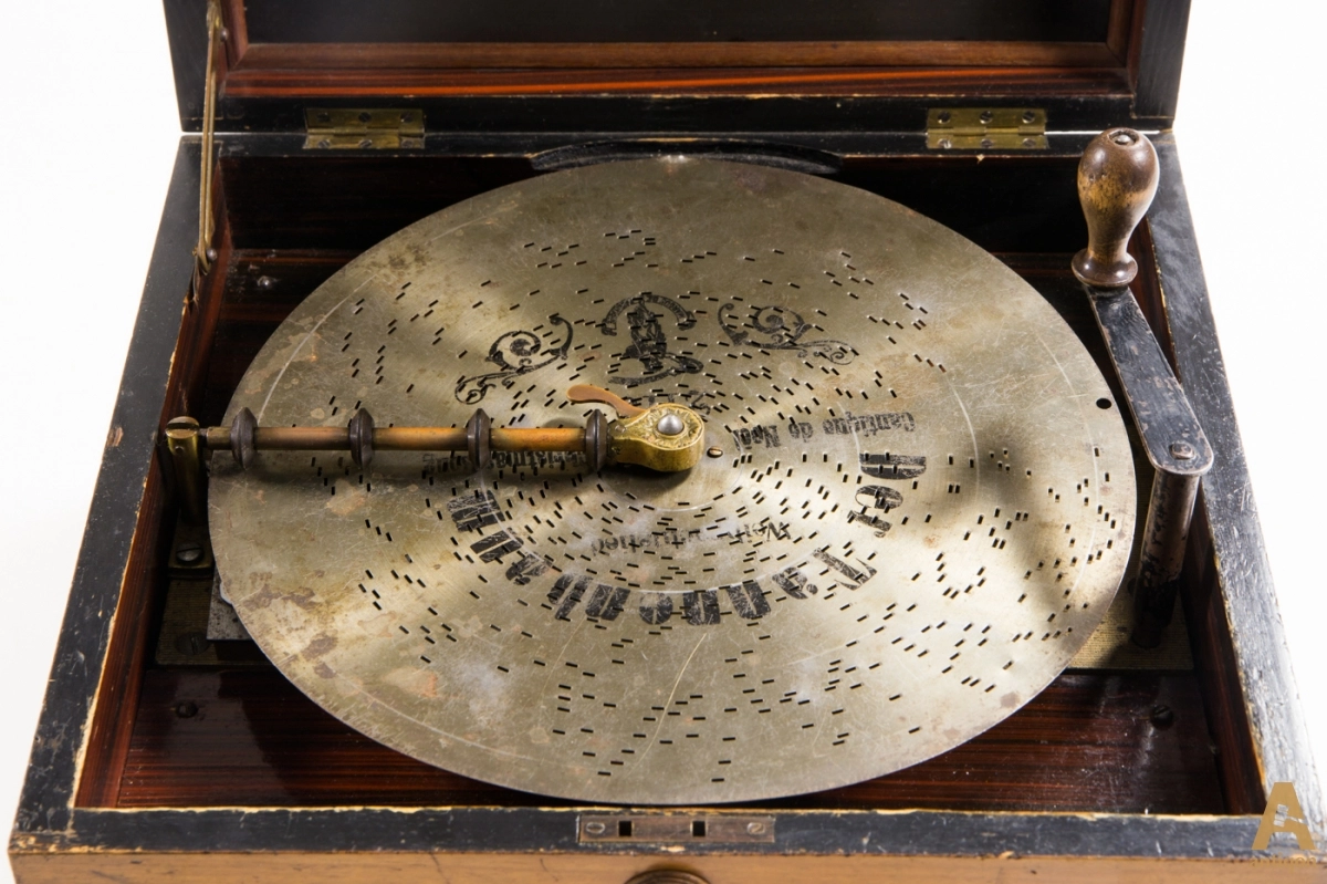Music Box 