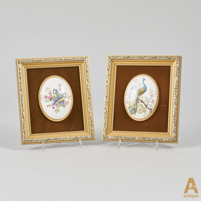 A pair of porcelain paintings 