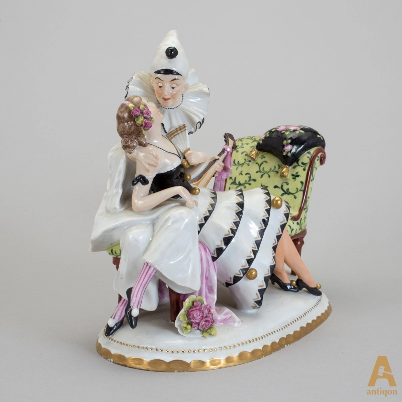 Pierrot and Columbine. Porzellanfabrik E. & A.