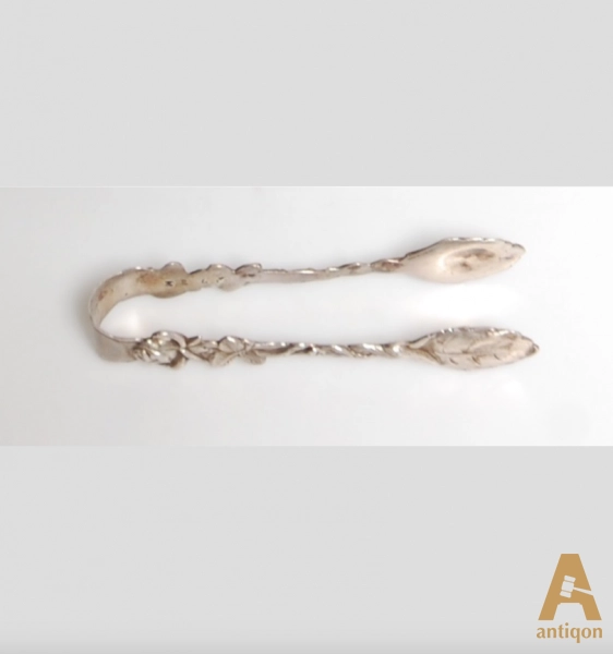 Sugar tongs