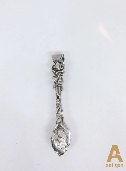 Sugar tongs