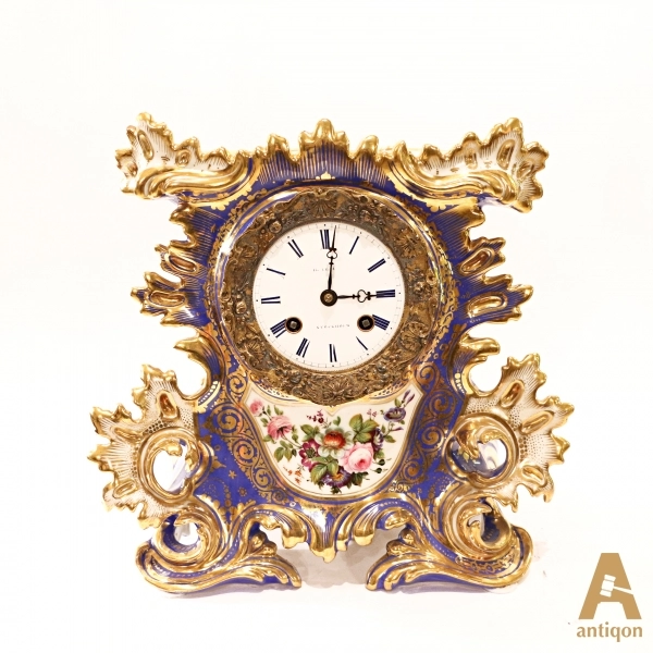 Mantel Clock