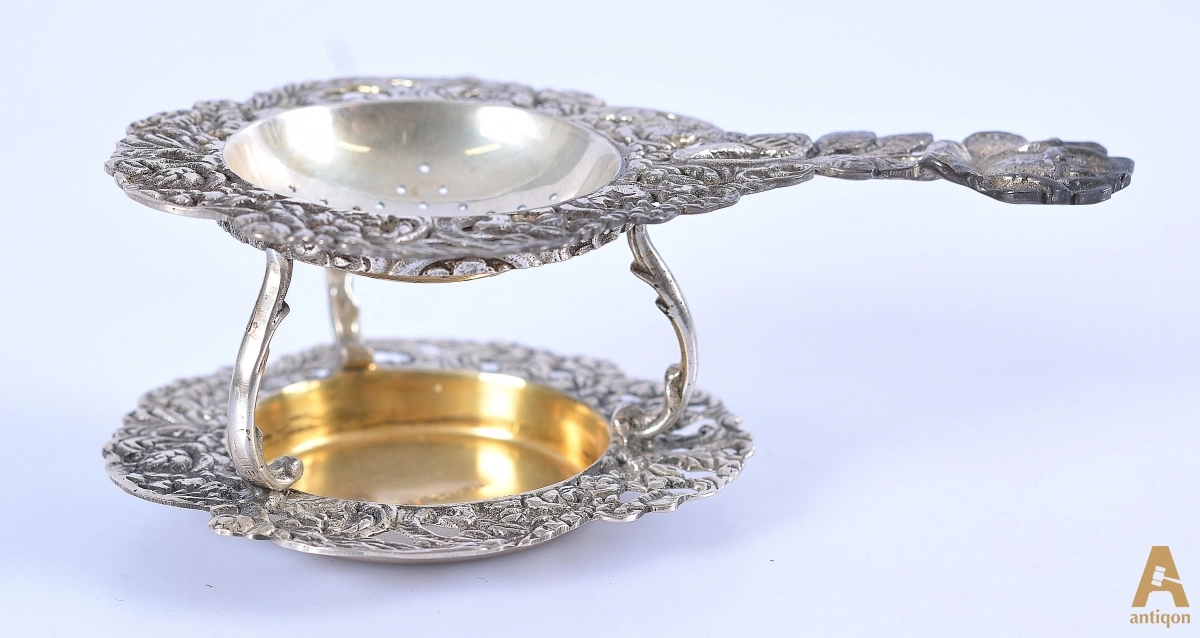 Tea strainer. GEWE