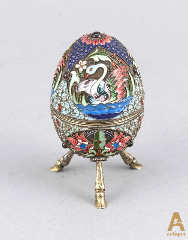Silver box in the form of egg