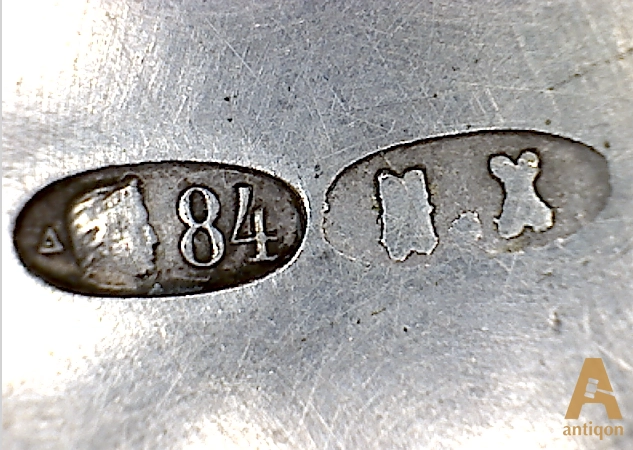 Porte-gobelet en argent Troika partenariat Khlebnikov IP, 