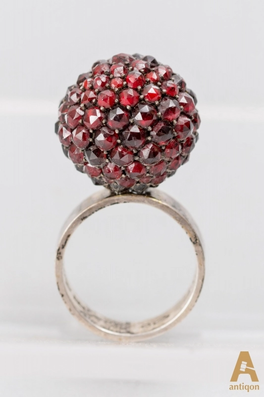 Ring with grenades.