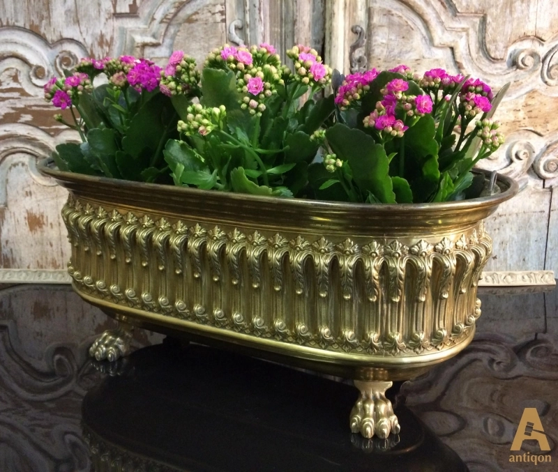 Bronze jardiniere 
