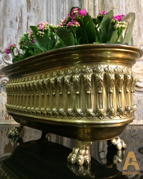 Bronze jardiniere 