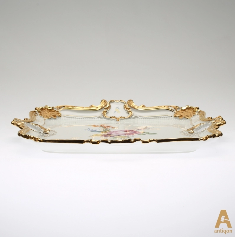 Porcelain tray. Meissen