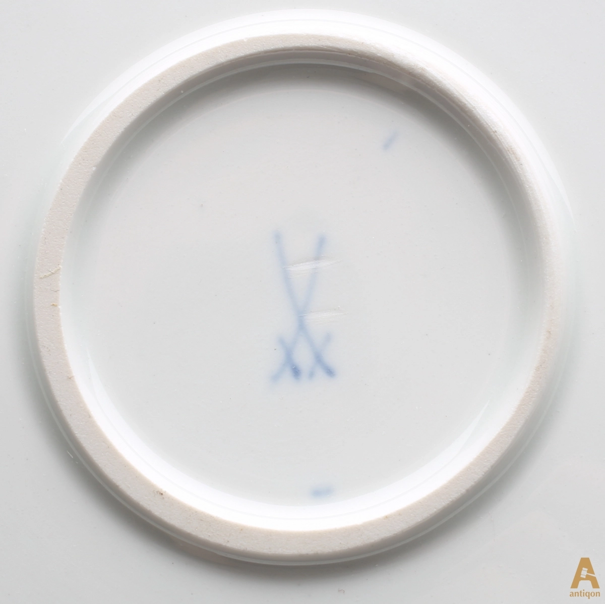 Porcelain tray. Meissen