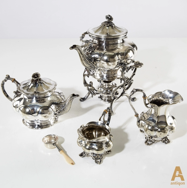 Tea set 
