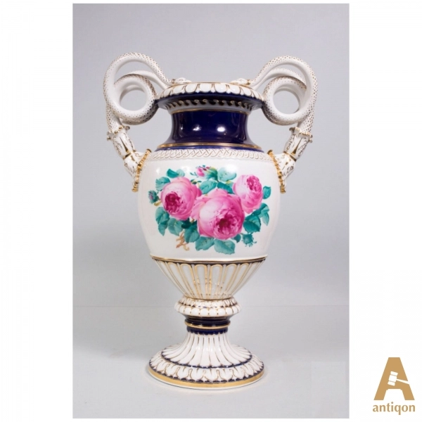 Porcelain Vase 