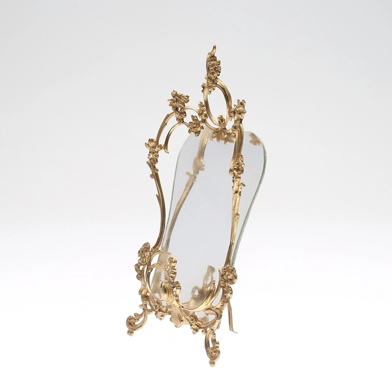 Cadre rocaille pour miroir, photo