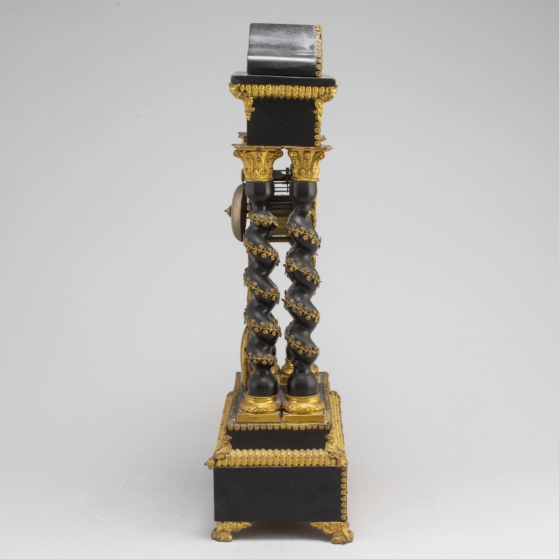 Empire style clock 719 century. 