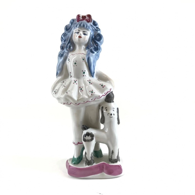 Porcelain figurine 