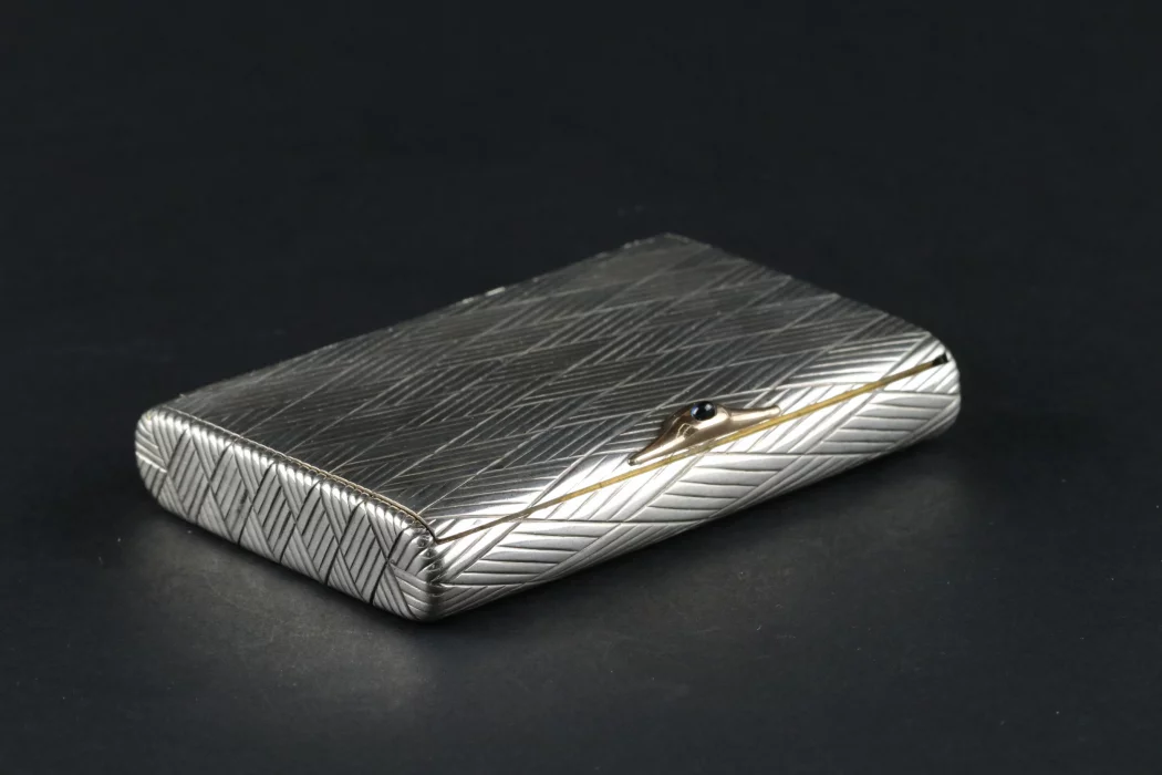 Silver cigarette case 