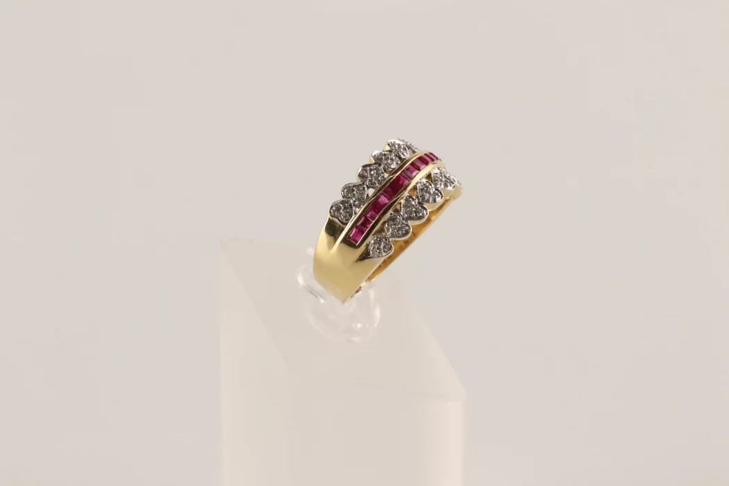 Gold ring