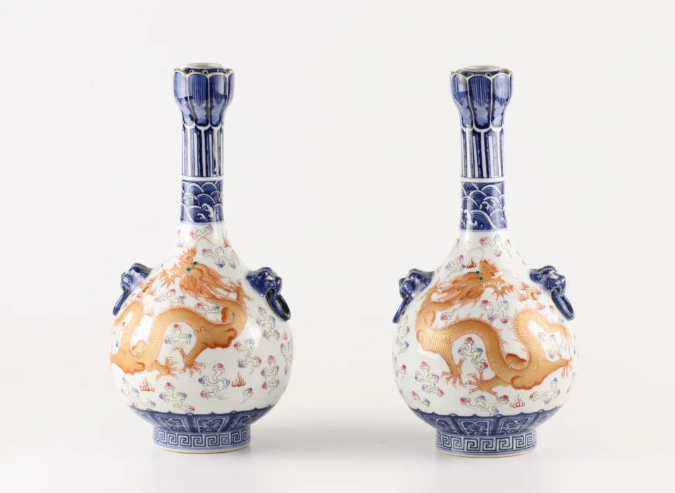 A pair of Chinese porcelain vases