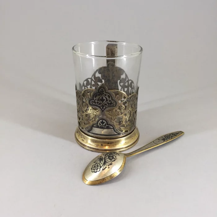 Silver cup holder 