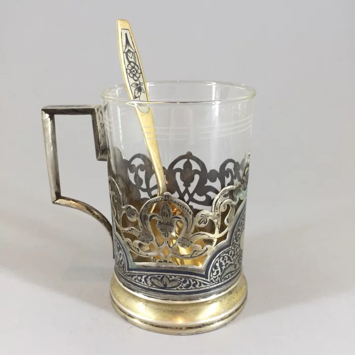 Silver cup holder 