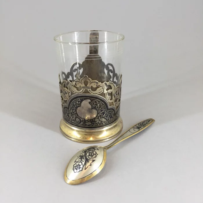 Silver cup holder 