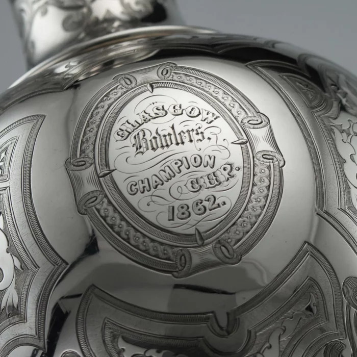 Grande cruche à vin victorienne en argent.