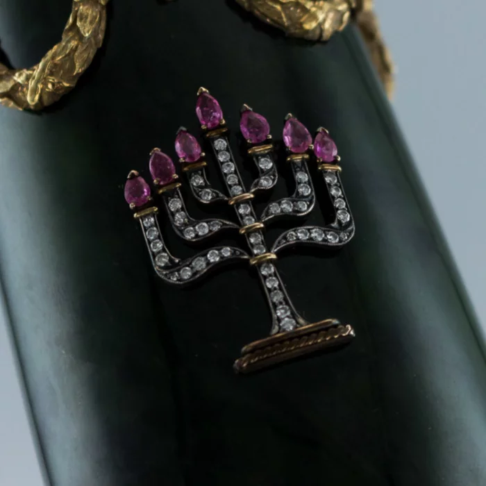 RUSSIAN STYLE 18K GOLD, NEPHRITE, DIAMONDS, RUBIES, VASES