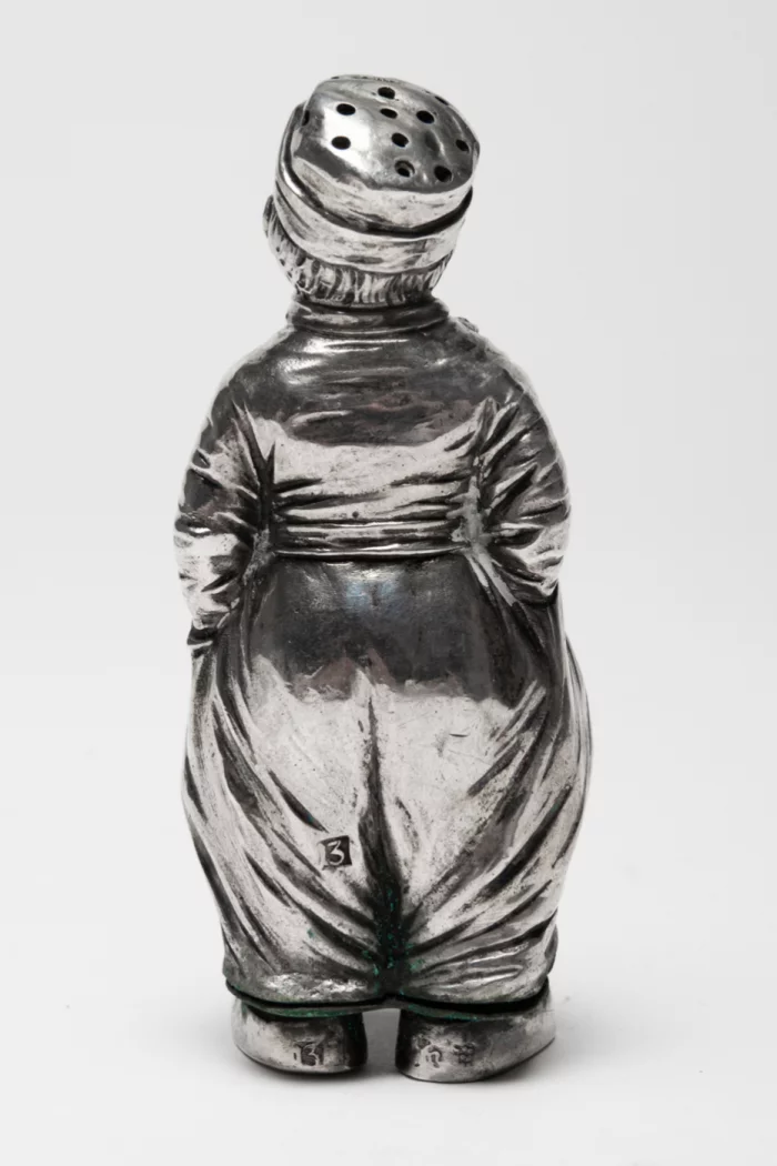 OLISH SILVER MINIATURE FIGURE OF A NOBLEMAN. POLAND, 20TH CENTURY