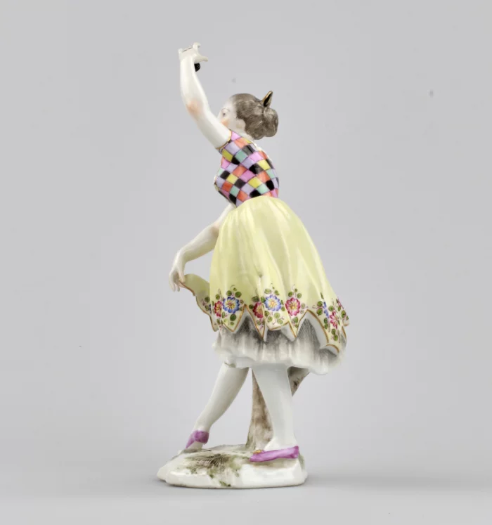 Porcelain figurine Dancer with castanets. 