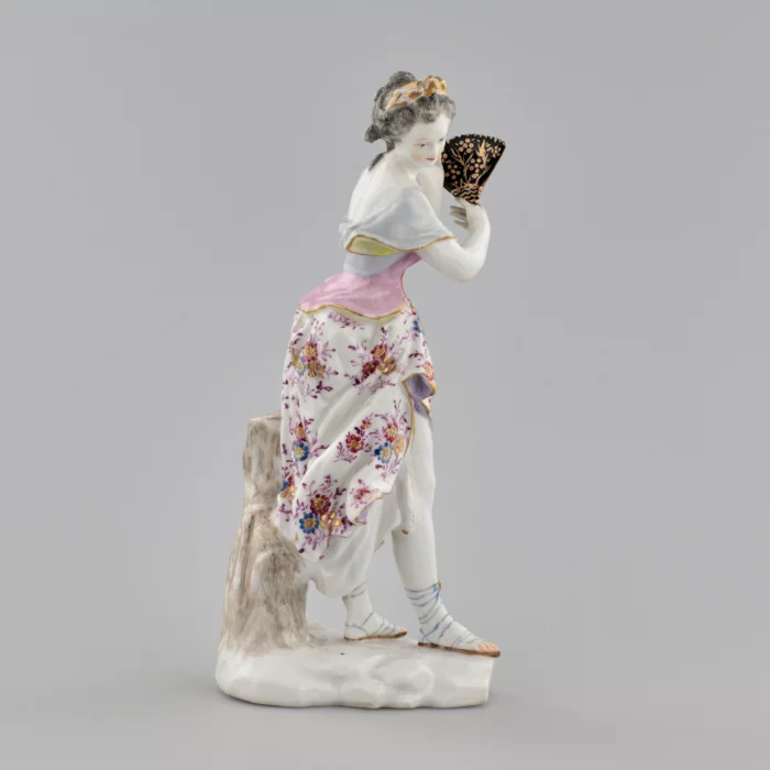 Porcelain figurine 