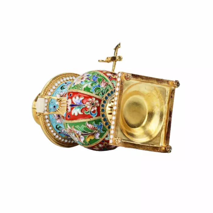 Samovar en argent dore et emaux peints. 