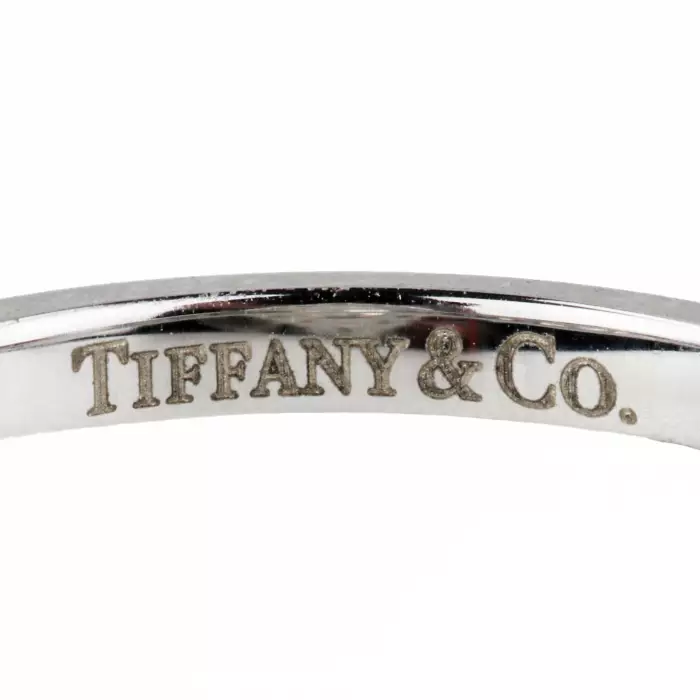 BAGUE EN OR BLANC 18 CARATS SERTIE DE DIAMANTS