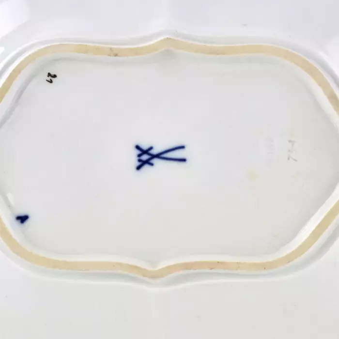 Plat à biscuits de la manufacture de Meissen. 20ième siècle. 