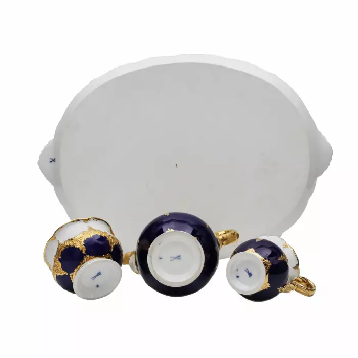 Forme B de Meissen. Service à the et cafe pour six personnes. 20ième siècle. 