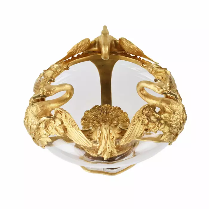 PAIRE DE JARDINIÈRES À MOTIF DE CYGNES FRANCE, XXᵉ SIÈCLE