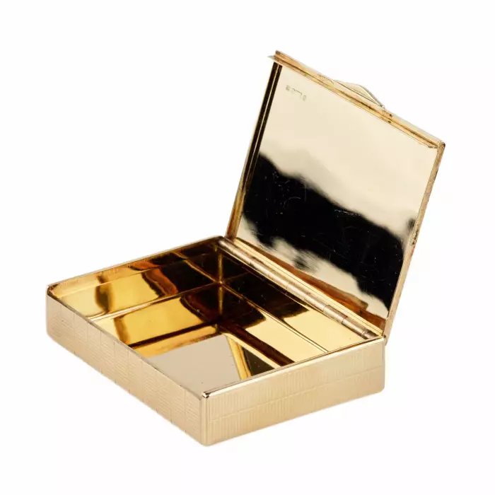 Tabatière anglaise en or. Cartier Londres 