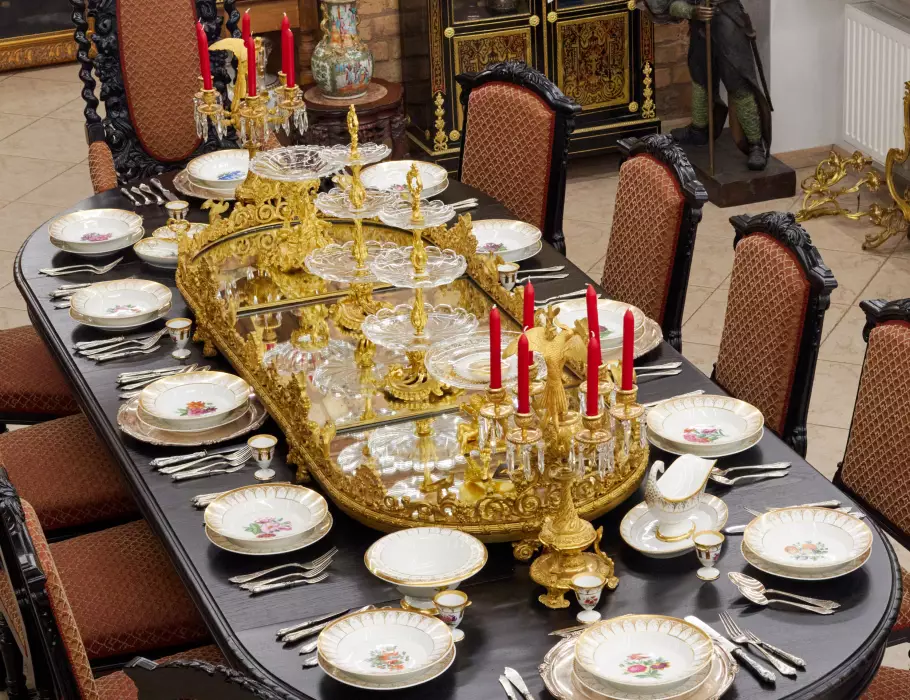 Luxueux service de table Surtout de table, epoque Napoleon III. 