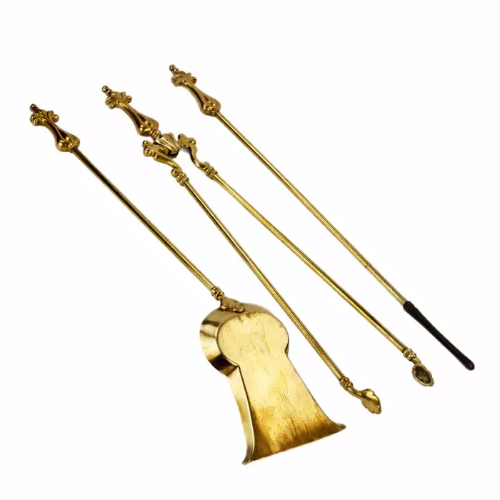 Fine, gilded bronze fireplace set in Louis XV style. 19th century. 