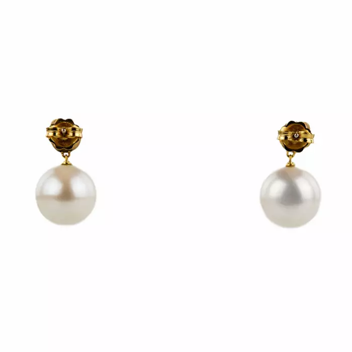 Marco Bicego. Boucles d`oreilles en or finement travaillees avec perles et diamants. 