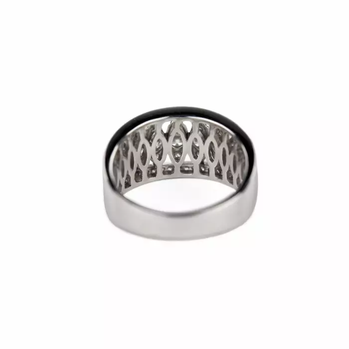 Bague en or avec diamants de Giorgio Visconti. 
