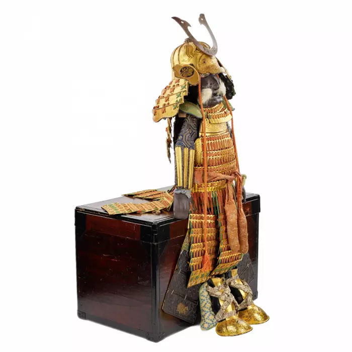APANESE MODEL OF YOROI ARMOUR. JAPAN, MEIJI PERIOD, LATE 19TH CENTURY