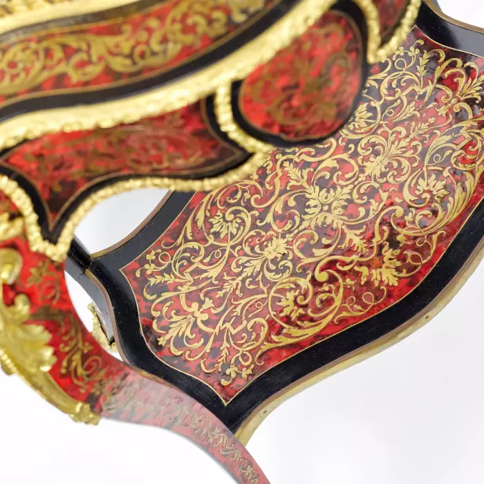 Une magnifique jardinière depoque Napoleon III, realisee dans le style Boulle. 