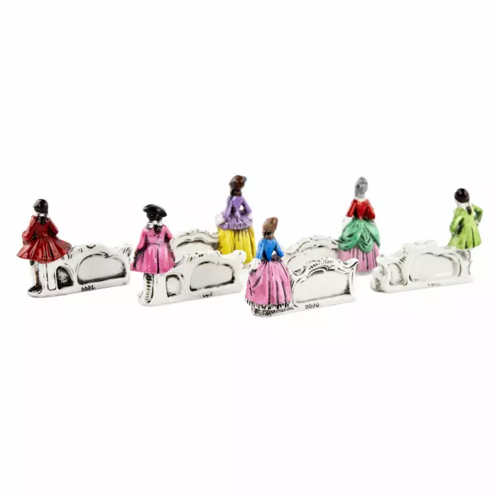 Six figurines en porcelaine pour cartes de place pour la table. Allemagne. 20ième siècle. 