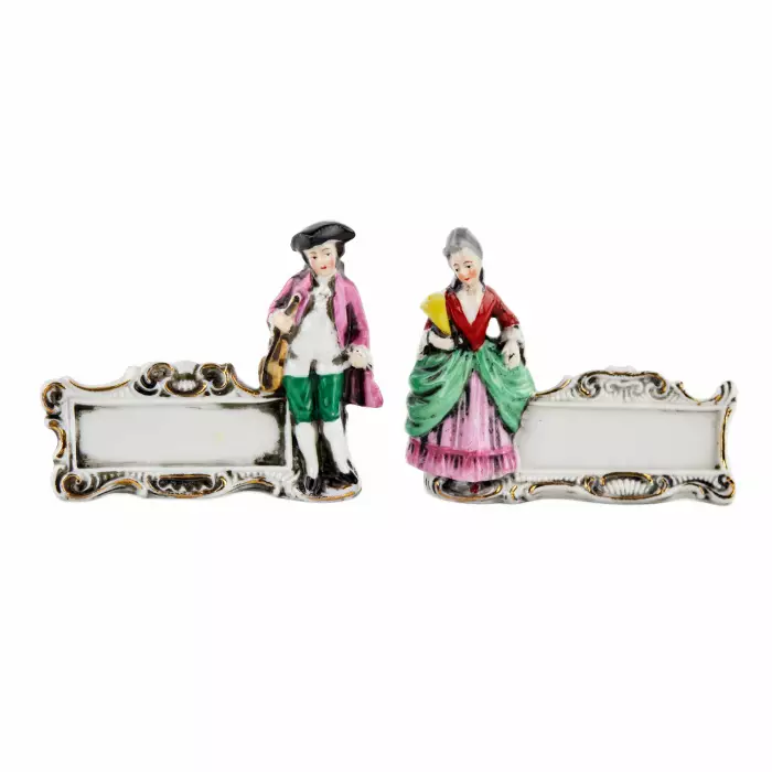 Six figurines en porcelaine pour cartes de place pour la table. Allemagne. 20ième siècle. 