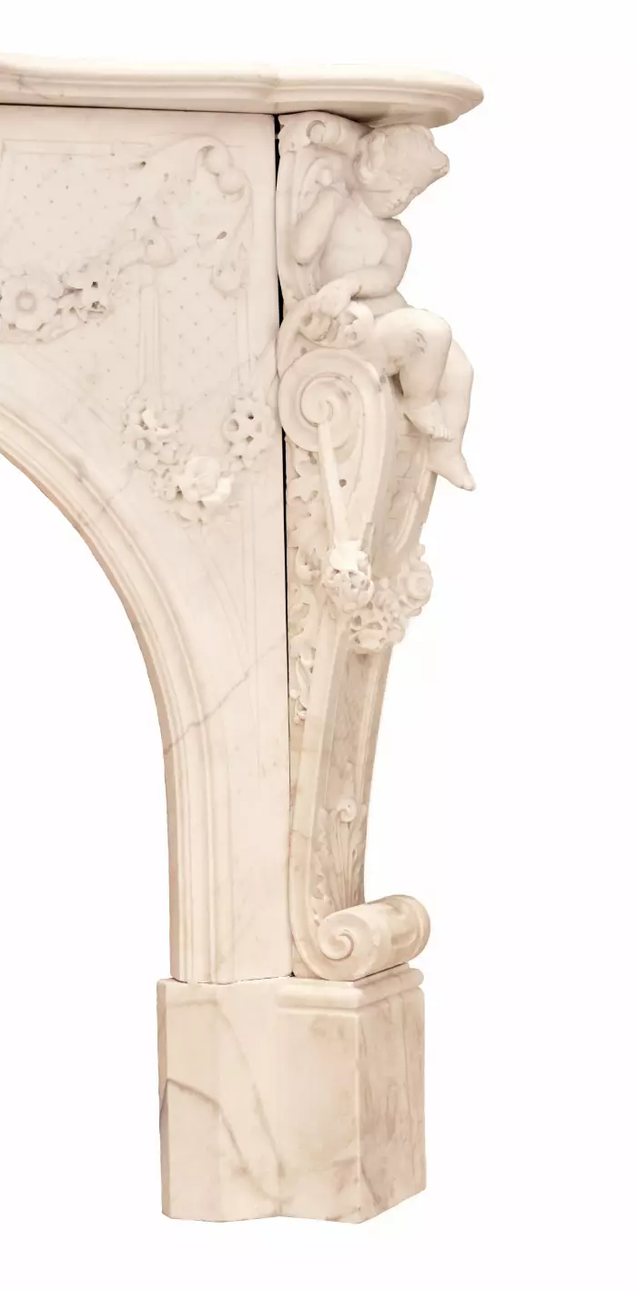 GRANDE CHEMINÉE FRANÇAISE EN MARBRE BLANC DE STYLE LOUIS XV FRANCE, TROISIÈME QUART DU XIXᵉ SIÈCLE