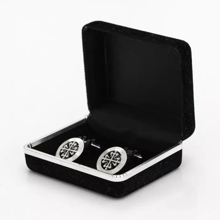 Patek Philippe. Paire de boutons de manchette Calatrava en or blanc 18 carats.